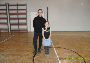 Uczniowie w czasie rozdania nagród.